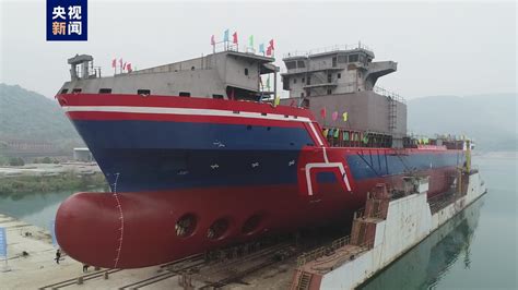 全球最大、国内首艘万吨级远洋通信海缆铺设船今日下水-江苏《机电信息》杂志社有限公司