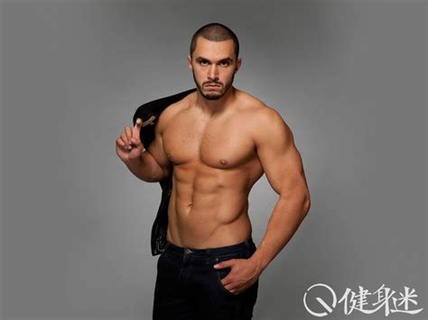 俄罗斯肌肉男模健美肌肉男Nikolay Cholakov 俄罗斯 肌肉男 欧美帅哥 肌肉男模 健身迷网