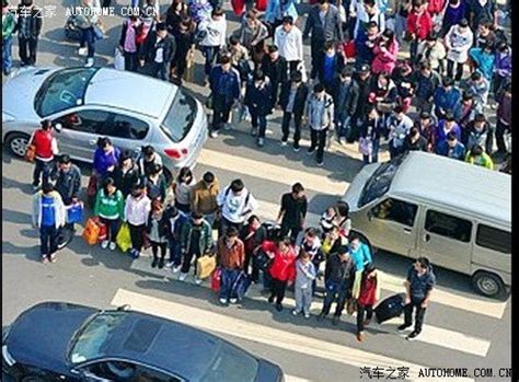 爱卡社会观察“中国式过马路”开罚之后-爱卡汽车