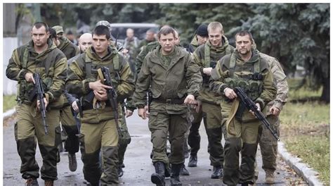 顿巴斯最新战况：伊久姆南亚列米夫卡有600名乌军被包围!|巴斯|军被|战况_新浪新闻