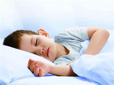 怎样帮助婴儿改善打鼾_婴儿睡觉打鼾正常吗 - 育儿指南