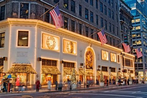 The most popular stores in America