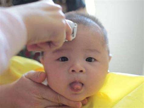 光头小孩非主流头像