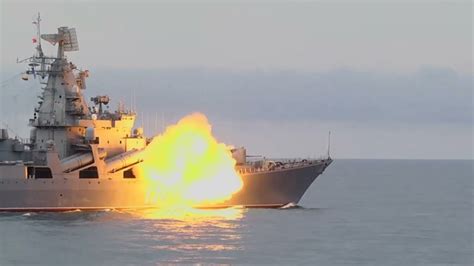 俄黑海舰队旗舰发生火灾_北晚在线