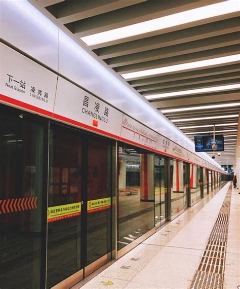 天津地铁9号线改造 全线站台可显示到站倒计时|到站|站台|地铁_新浪新闻