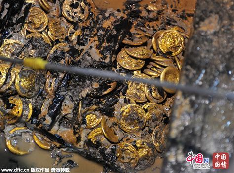 古墓挖出黄金堆图片, 济南村民挖出东汉古墓挖出活女人图_99女性网