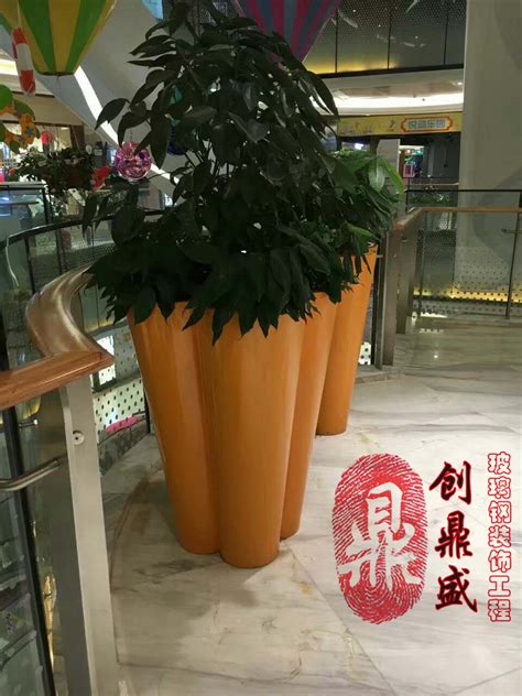 玻璃钢创意花盆落户福田中学让校园环境更美丽-依塔斯景观空间