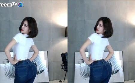 [视频]韩国美女主播尹素婉紧身牛仔裤热舞！ - 六星