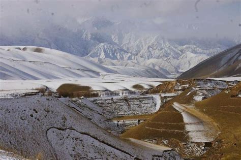 上帝视角看新疆 惊艳航拍图带你领略不一样的美！_频道_腾讯网