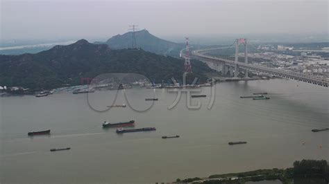 中国再度领跑各国！五峰山长江大桥通行，创造七项世界第一|五峰山|长江大桥|吊桥_新浪新闻