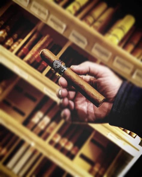 伟龙鑫厂家CIGAROL雪茄会所便携式单支装迷你创意雪茄水晶烟灰缸-阿里巴巴