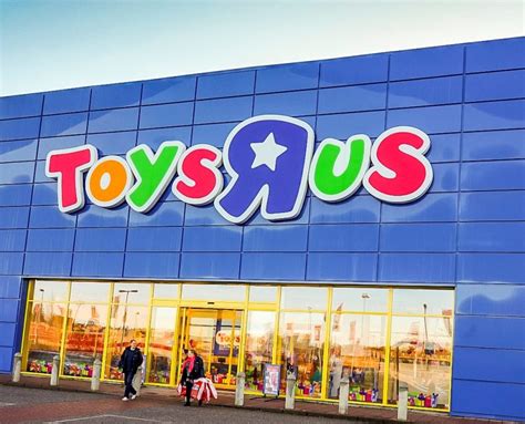 Geoffrey the Giraffe, the Toys”R”Us Icon, is Heading on a World Tour ...