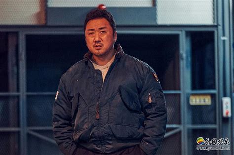 《与犯罪的战争2》坏家伙的全盛时代，韩国影史犯罪片巅峰之作_腾讯视频