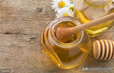 纯蜂蜜怎么辨别真假？除了色、香、味，能否结晶也是个重要依据！