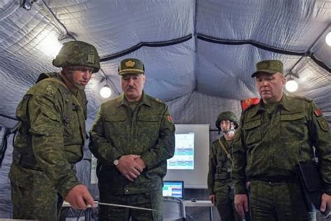 白俄罗斯总统召开军事安全会议_凤凰网视频_凤凰网