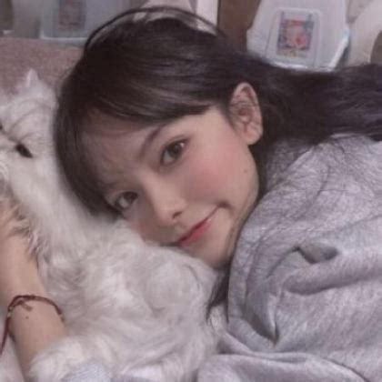 温柔小猫女生头像真人