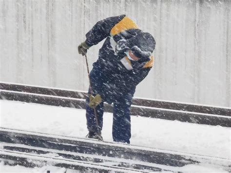 吉林：铁路部门多举措迎战入冬首场大范围降雪凤凰网吉林_凤凰网