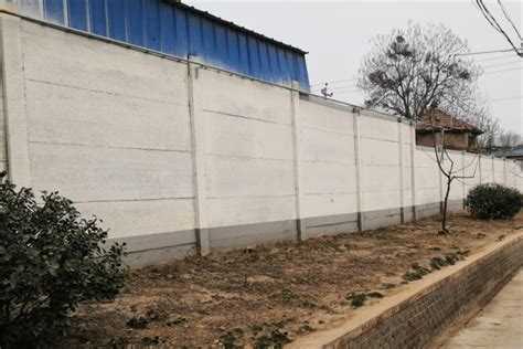 预制水泥围墙板多少钱一米？预制拼接式简易水泥围墙的价格！_CO土木在线