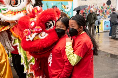 Asia Album: Fire dragon dance in Hong Kong-Xinhua