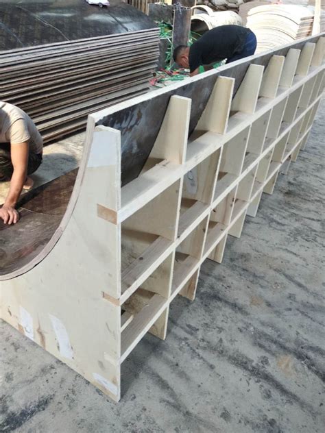 毕节圆柱模板：定型圆柱木模板施工中的重难点 加固与拆模-方圆模板