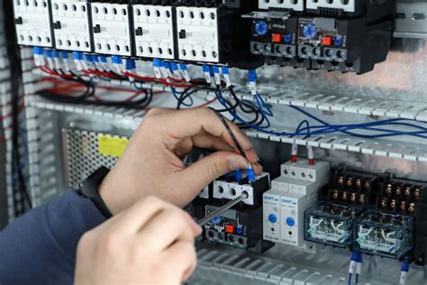 机电工程系成功举办“电气控制系统安装与调试”竞赛-山东轻工职业学院机电工程系