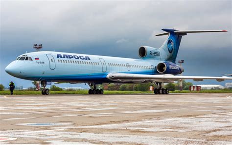 The last commercial flight of Tu-154 in Russia – end of the era of ...
