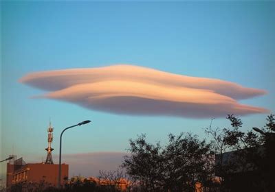 飞碟云预示着什么,飞碟云,飞碟云是怎么形成的_大山谷图库