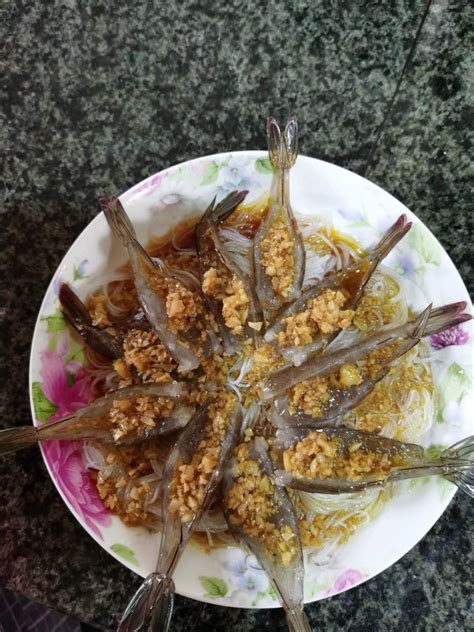 【蒜蓉粉丝蒸虾的做法步骤图，怎么做好吃】娉兰_下厨房