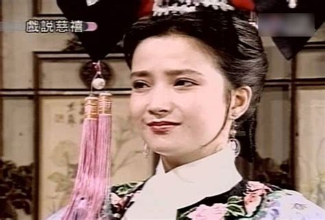 【盘点八部90年代台湾经典的历史古装剧，80后至少看过五部以上 1、《一代女皇》（主演】_草丁图书馆