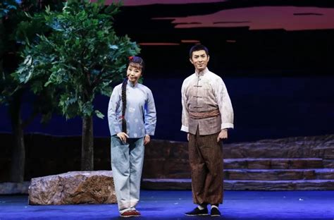 中国评剧院经典剧目《向阳商店》首演完美落幕！