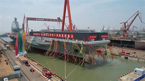 中国第三艘航空母舰成功下水！命名“江苏号” ，端午节当天举行正式命名仪式 - 知乎