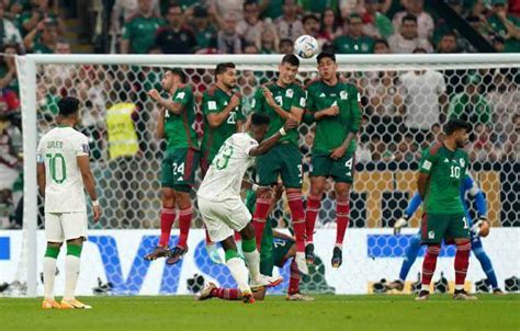 直击世界杯丨墨西哥2:0沙特阿拉伯，两队双双无缘出线
