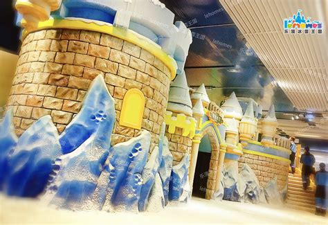 北国风光丨哈尔滨冰雪大世界，一座用冰雪雕琢的童话殿堂|哈尔滨冰雪大世界|北国风光|殿堂_新浪新闻