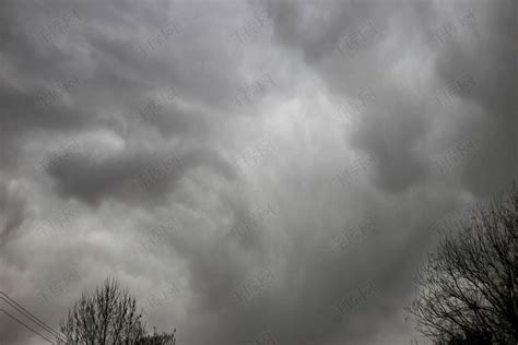 乌云,天空,暴风雨,水平画幅,无人,超现实主义的,夏天,戏剧性的天空,云景,预兆的摄影素材,汇图网www.huitu.com