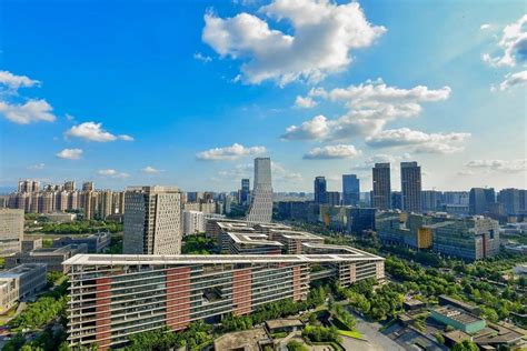 人民日报整版 | 2021智博会：数字经济助力重庆高质量发展_重庆市商务委员会
