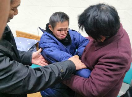 再也不分开 杭州市救助站助失散家庭找回走失6年女儿_手机新浪网