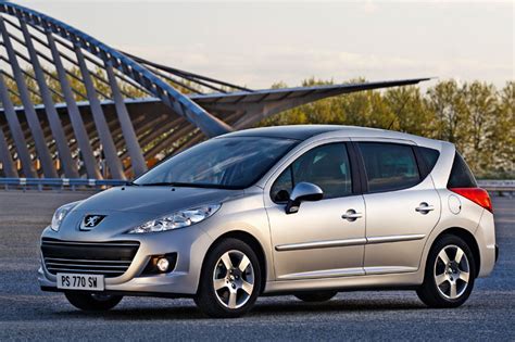 Peugeot 207 SW Outdoor 1.6 VTi - 🚗 car technical specifications