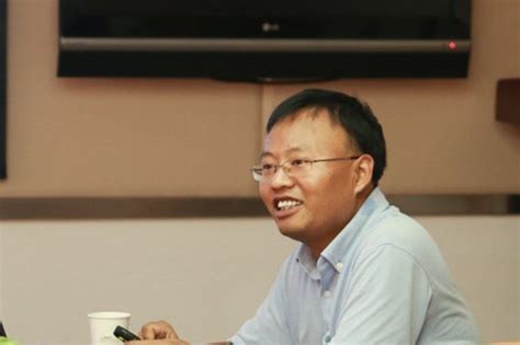 西安电子科学技术大学朱江峰副教授访问上海硅酸盐所--中国科学院上海硅酸盐研究所
