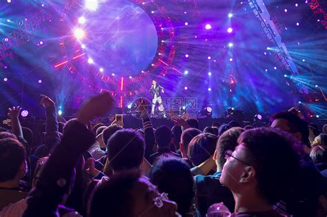 全球单场演唱会人数最多的歌手，中国仅一人上榜