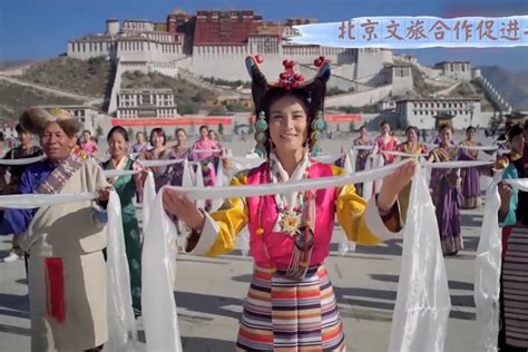 拉萨宣传片——云上西藏最美拉萨，风景美的让人心旷神怡！_凤凰网视频_凤凰网