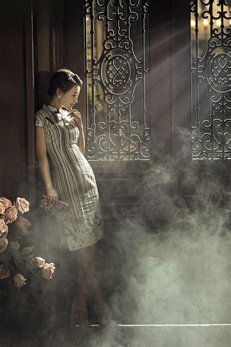 穿上旗袍，才叫风情万种。每个女人心底，都有一个旧上海的梦。