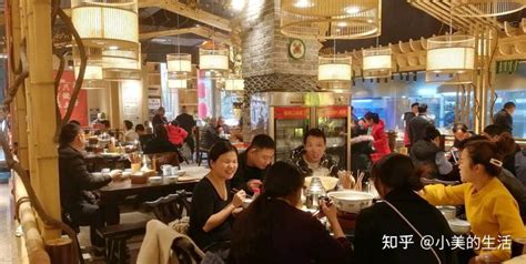 老湖南丨228平中式湘菜餐厅-【17年创梦餐饮设计公司】