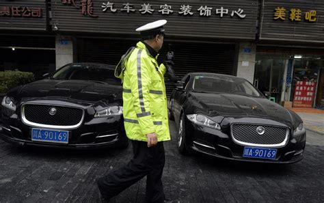 上海交警一年处罚交通违法行为上千万次，平均每辆车2次以上_浦江头条_澎湃新闻-The Paper