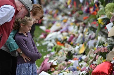 新西兰枪击案遇难人数上升至50人 最小遇难者或仅三岁_凤凰网
