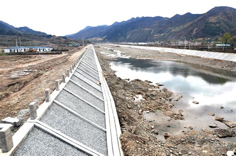 我省第一处生态混凝土浇筑堤防工程在娘娘坝建成(图)--天水在线