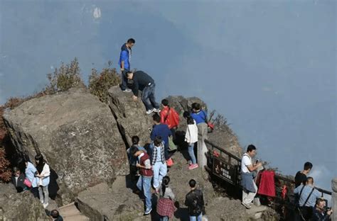 全球十大最恐怖的悬崖步道之一，居然是在中国！你去过吗？ - 厦门生活、逛路岛_逛鹭岛