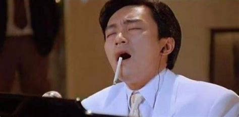 张国荣抽烟经典片段 真是太迷人了