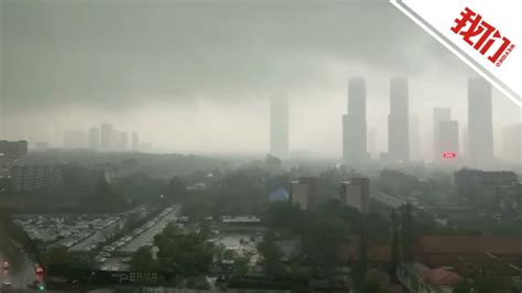武汉暴雨：白昼如夜 当地连发4次气象预警信号_腾讯视频