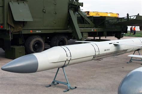 外媒 中国试射一枚新型鹰击91反辐射导弹