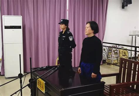 毕节这名一次受贿百万的女局长获刑五年半，法庭上她放声大哭_凤凰网